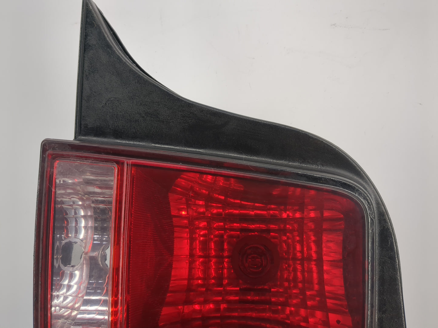 2005-2009 Ford Mustang Tail Light Assembly Passenger Right OEM P/N:13A412-AA Fits Fits 2005 2006 2007 2008 2009 OEM Used Aut