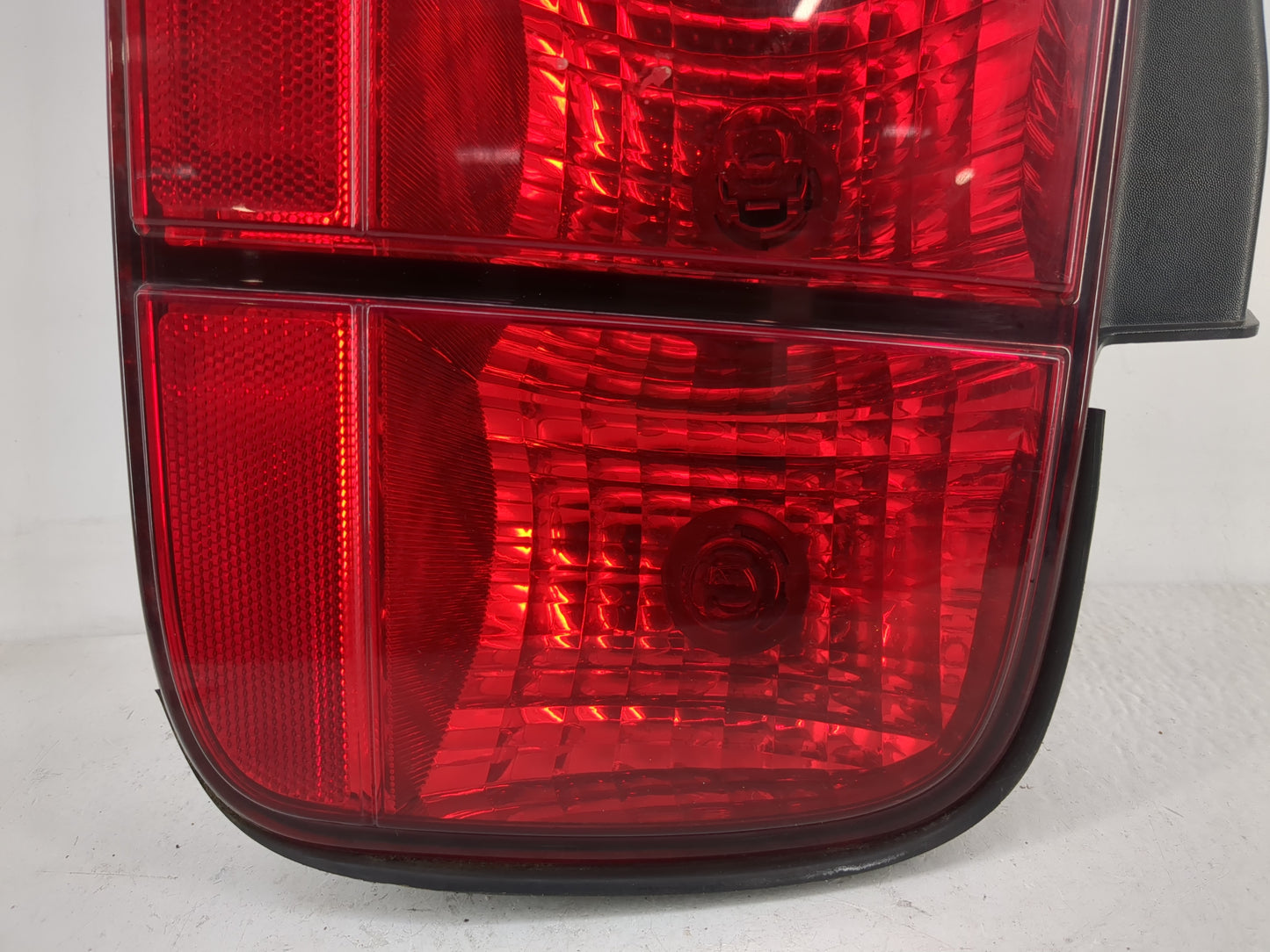 2005-2009 Ford Mustang Tail Light Assembly Passenger Right OEM P/N:13A412-AA Fits Fits 2005 2006 2007 2008 2009 OEM Used Aut