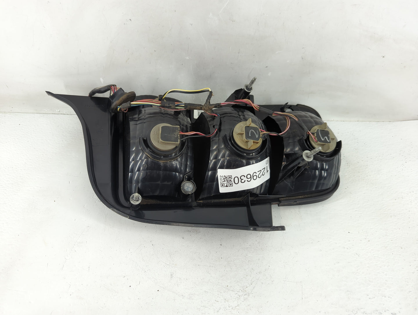 2005-2009 Ford Mustang Tail Light Assembly Passenger Right OEM P/N:13A412-AB Fits Fits 2005 2006 2007 2008 2009 OEM Used Aut