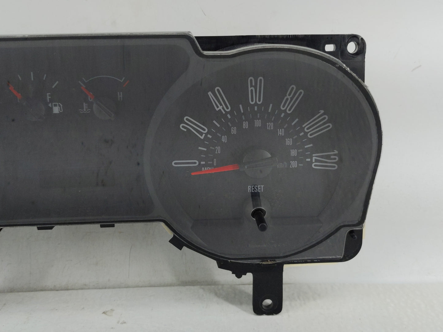 2006 Ford Mustang Instrument Cluster Speedometer Gauges P/N:6R33-10849-AD Fits OEM Used Auto Parts - Oemusedautoparts1.com