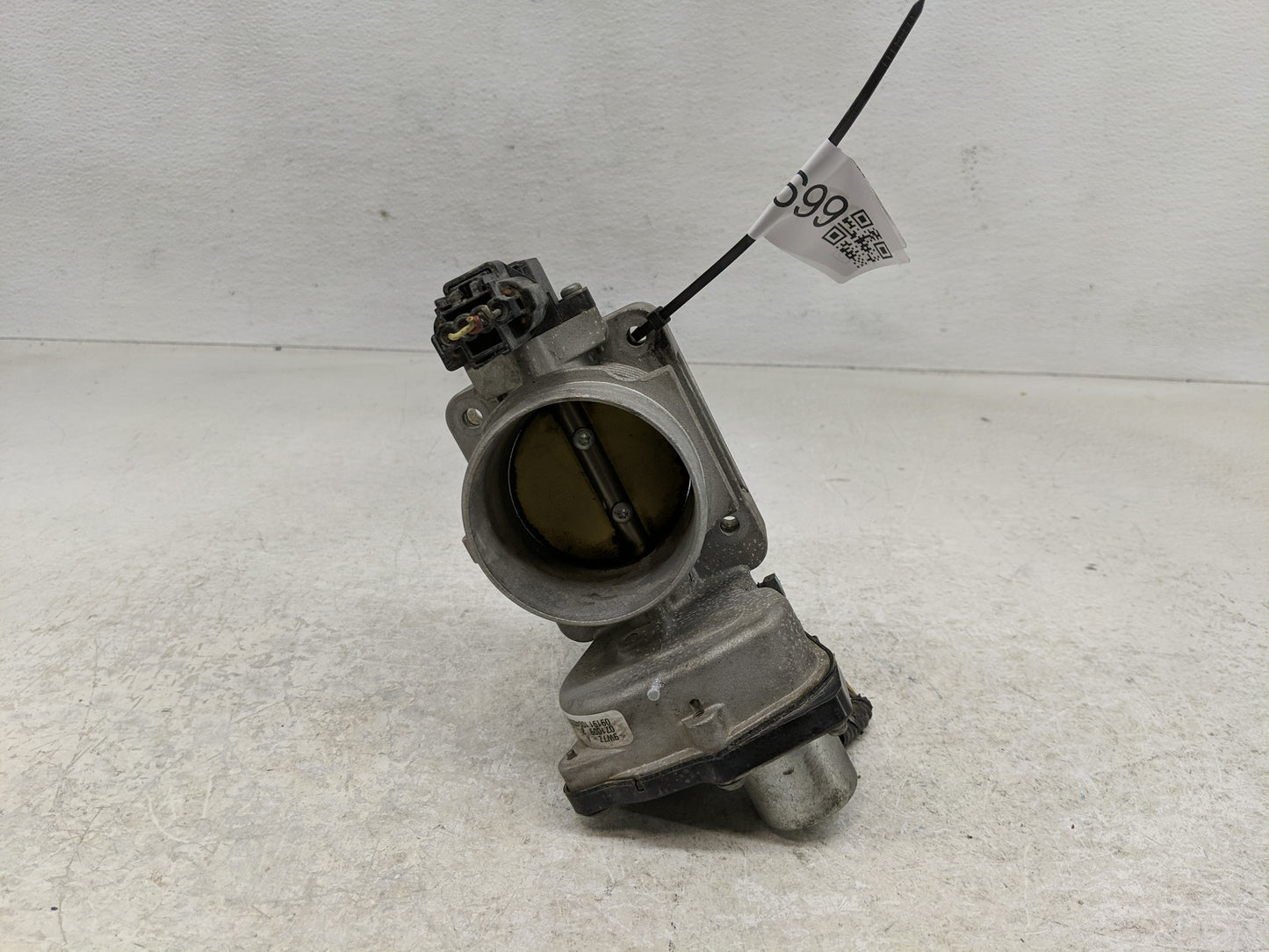 2006-2010 Ford Mustang Throttle Body Fits Fits 2004 2005 2006 2007 2008 2009 2010 2011 2012 2013 2014 2015 2016 OEM Used Aut