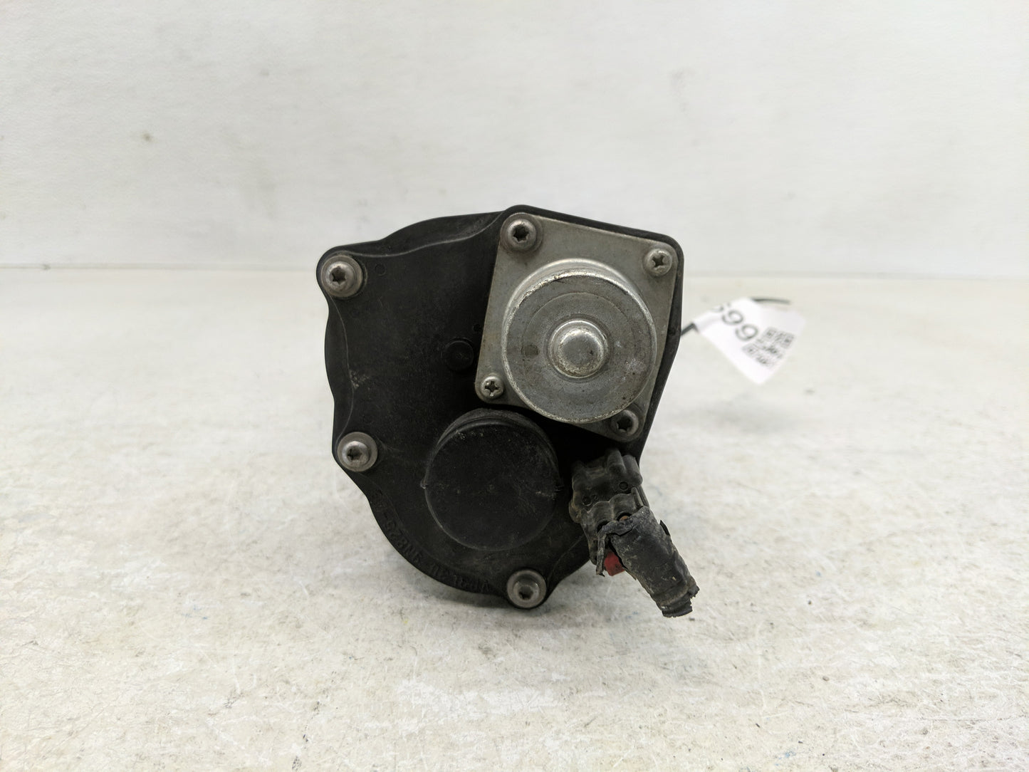 2006-2010 Ford Mustang Throttle Body Fits Fits 2004 2005 2006 2007 2008 2009 2010 2011 2012 2013 2014 2015 2016 OEM Used Aut