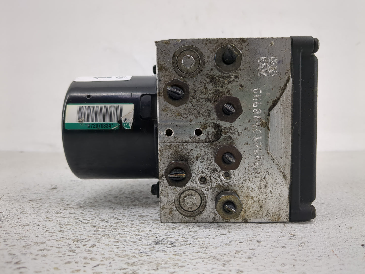 2005-2006 Ford Mustang ABS Pump Control Module Replacement P/N:6R33-2C353AB Fits Fits 2005 2006 OEM Used Auto Parts - Oemuse