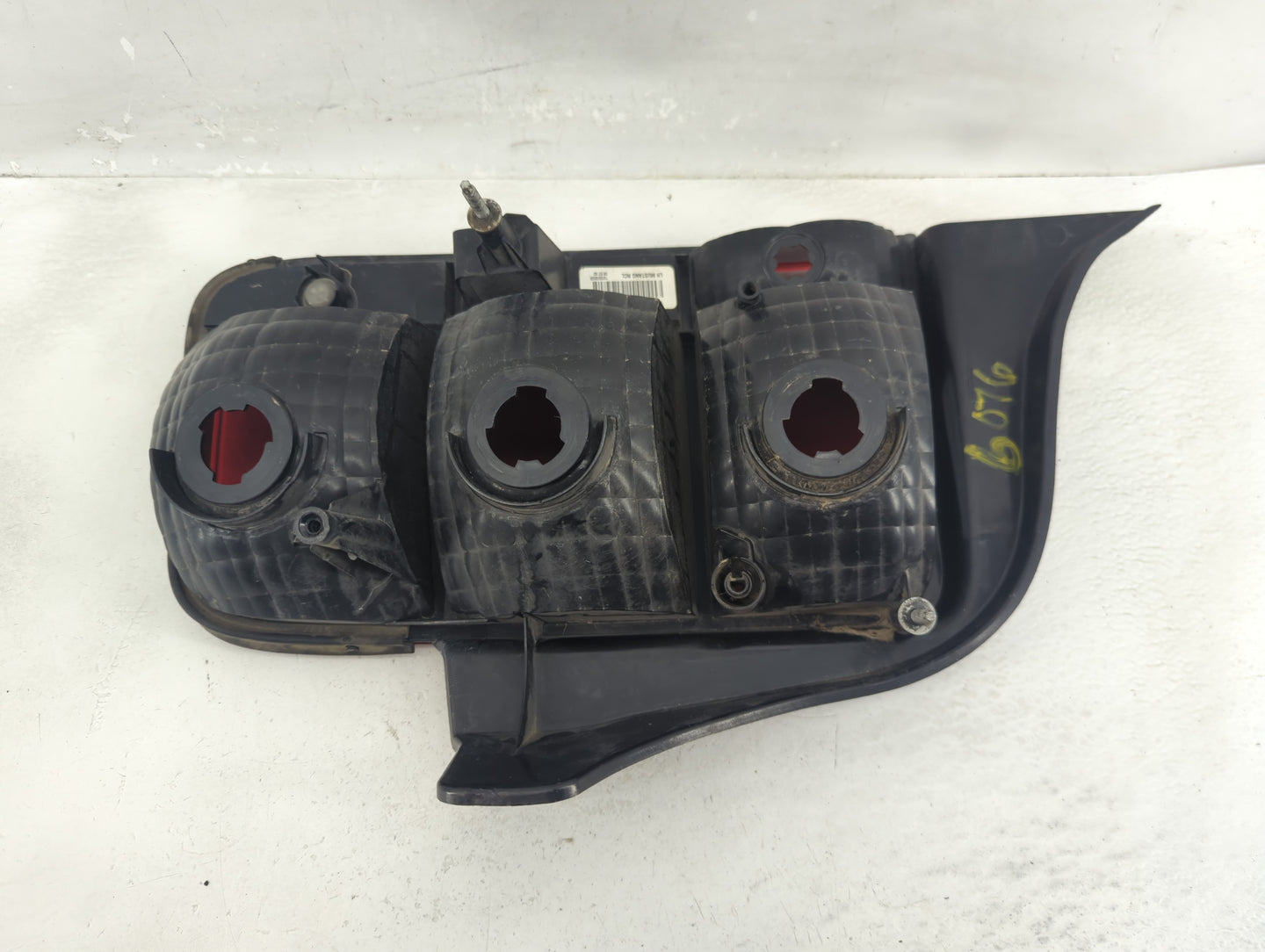 2005-2009 Ford Mustang Tail Light Assembly Passenger Right OEM Fits Fits 2005 2006 2007 2008 2009 OEM Used Auto Parts - Oemu