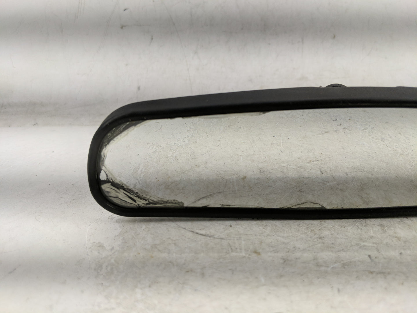 2006 Ford Mustang Interior Rear View Mirror Replacement OEM P/N:E8011681 Fits OEM Used Auto Parts - Oemusedautoparts1.com
