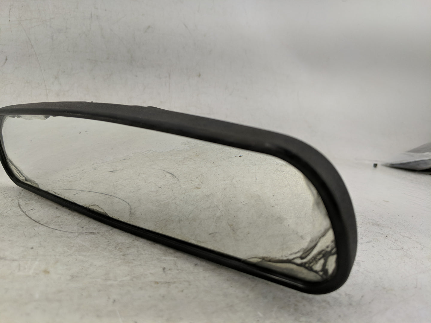 2006 Ford Mustang Interior Rear View Mirror Replacement OEM P/N:E8011681 Fits OEM Used Auto Parts - Oemusedautoparts1.com