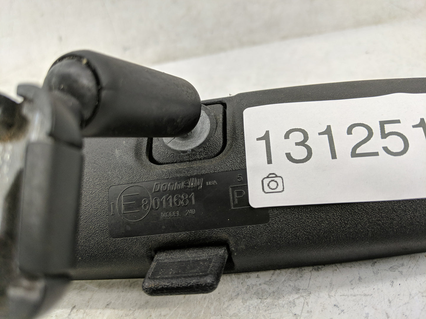 2006 Ford Mustang Interior Rear View Mirror Replacement OEM P/N:E8011681 Fits OEM Used Auto Parts - Oemusedautoparts1.com