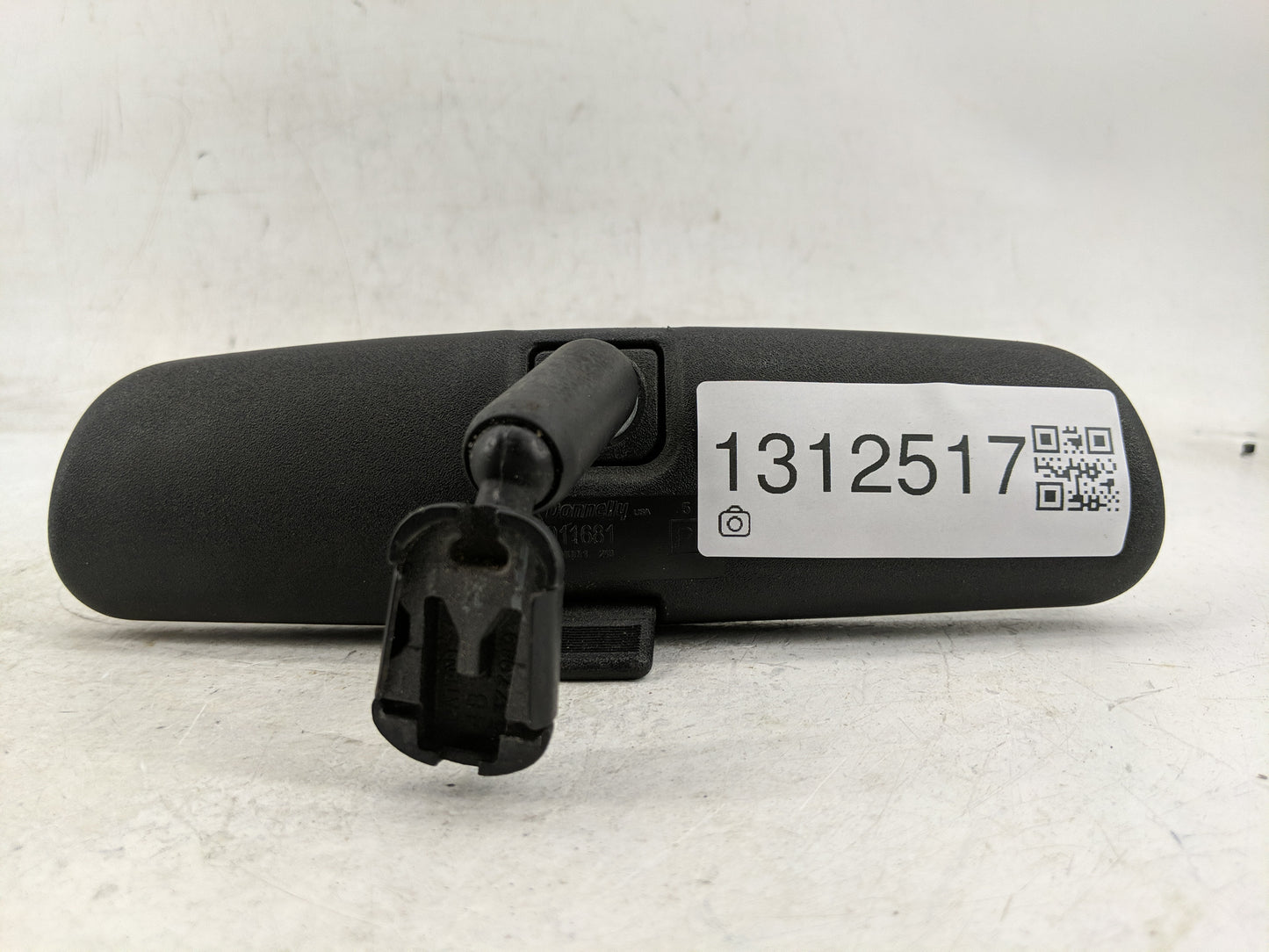 2006 Ford Mustang Interior Rear View Mirror Replacement OEM P/N:E8011681 Fits OEM Used Auto Parts - Oemusedautoparts1.com
