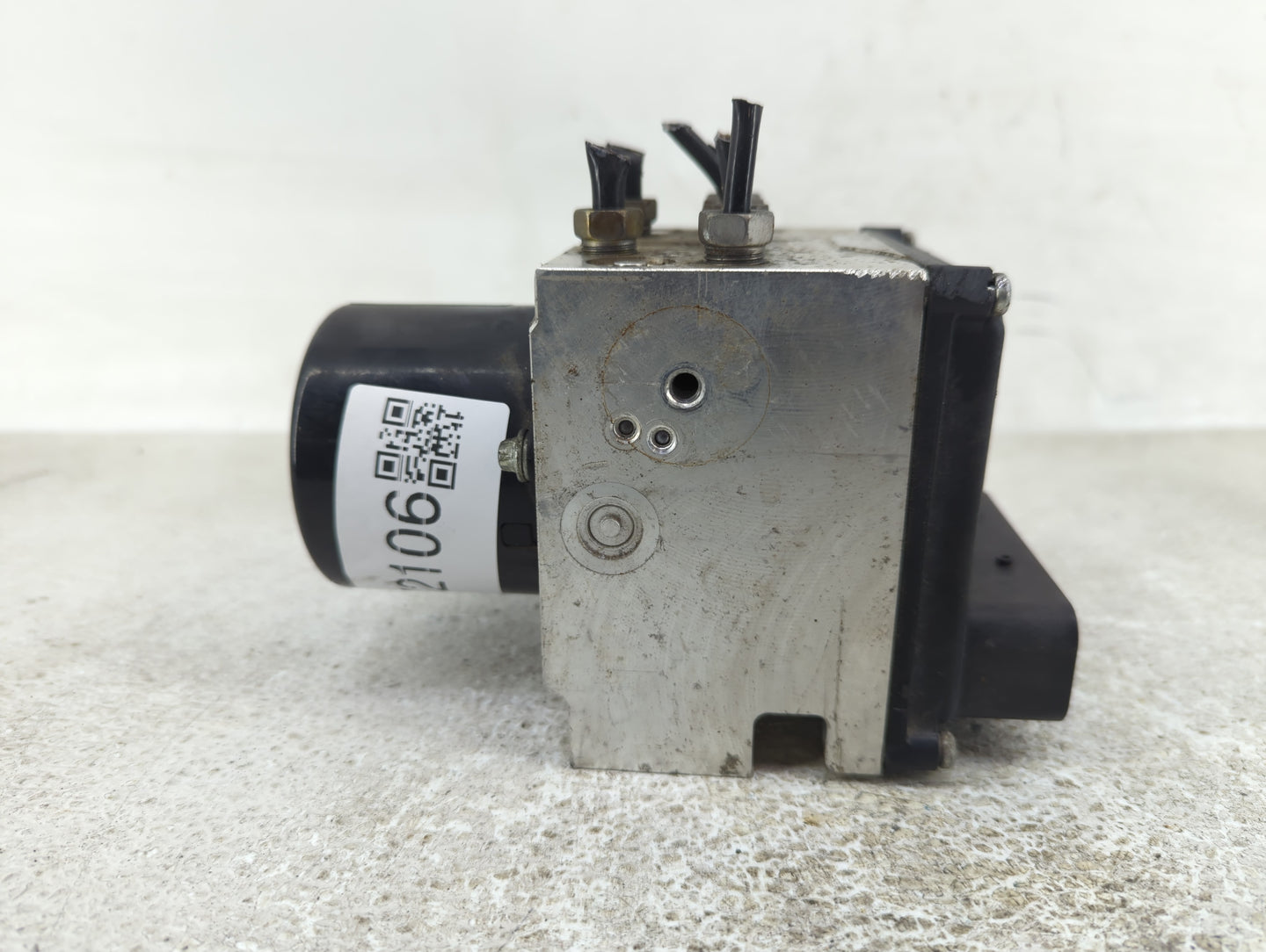 2005-2006 Ford Mustang ABS Pump Control Module Replacement P/N:6R33-2C353-AB Fits Fits 2005 2006 OEM Used Auto Parts - Oemus