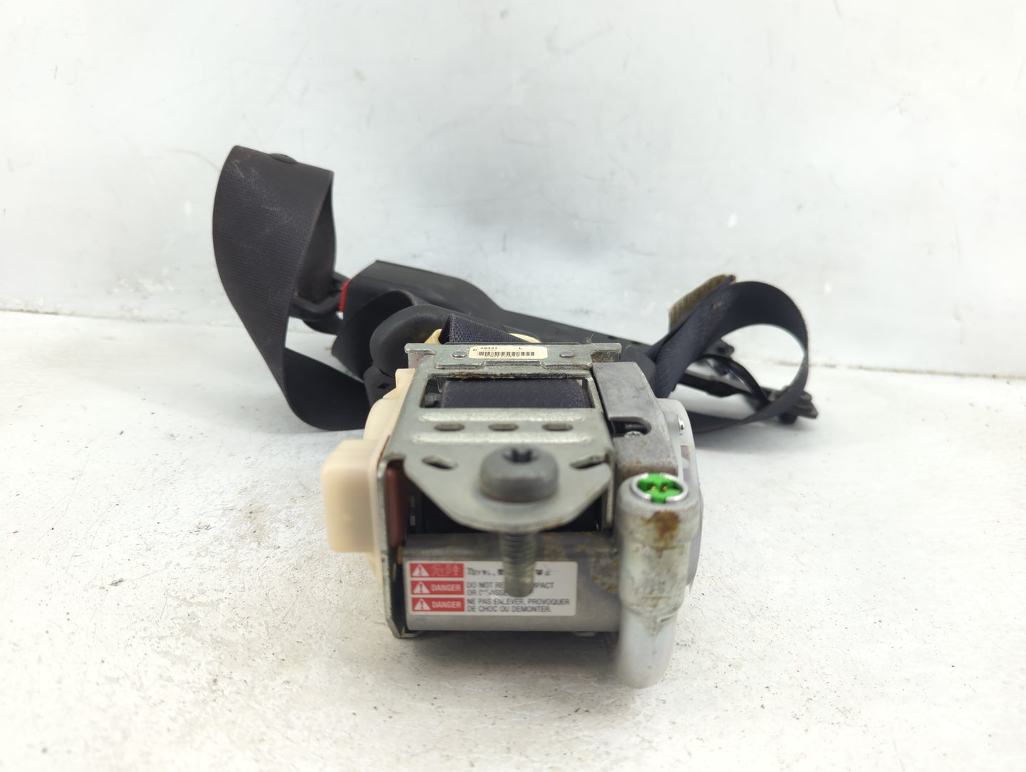 2005-2006 Ford Mustang Seat Belt Control Module - Oemusedautoparts1.com