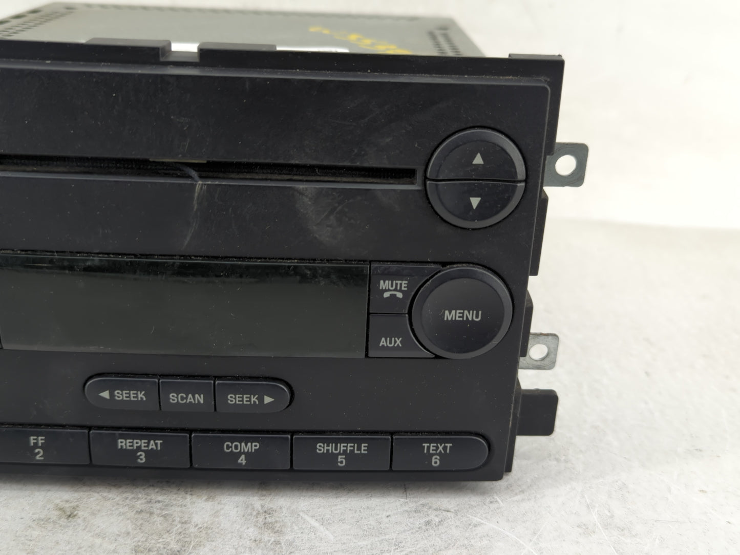 2005-2006 Ford Mustang Radio AM FM Cd Player Receiver Replacement P/N:6F9T-18C869-AE Fits Fits 2005 2006 OEM Used Auto Parts