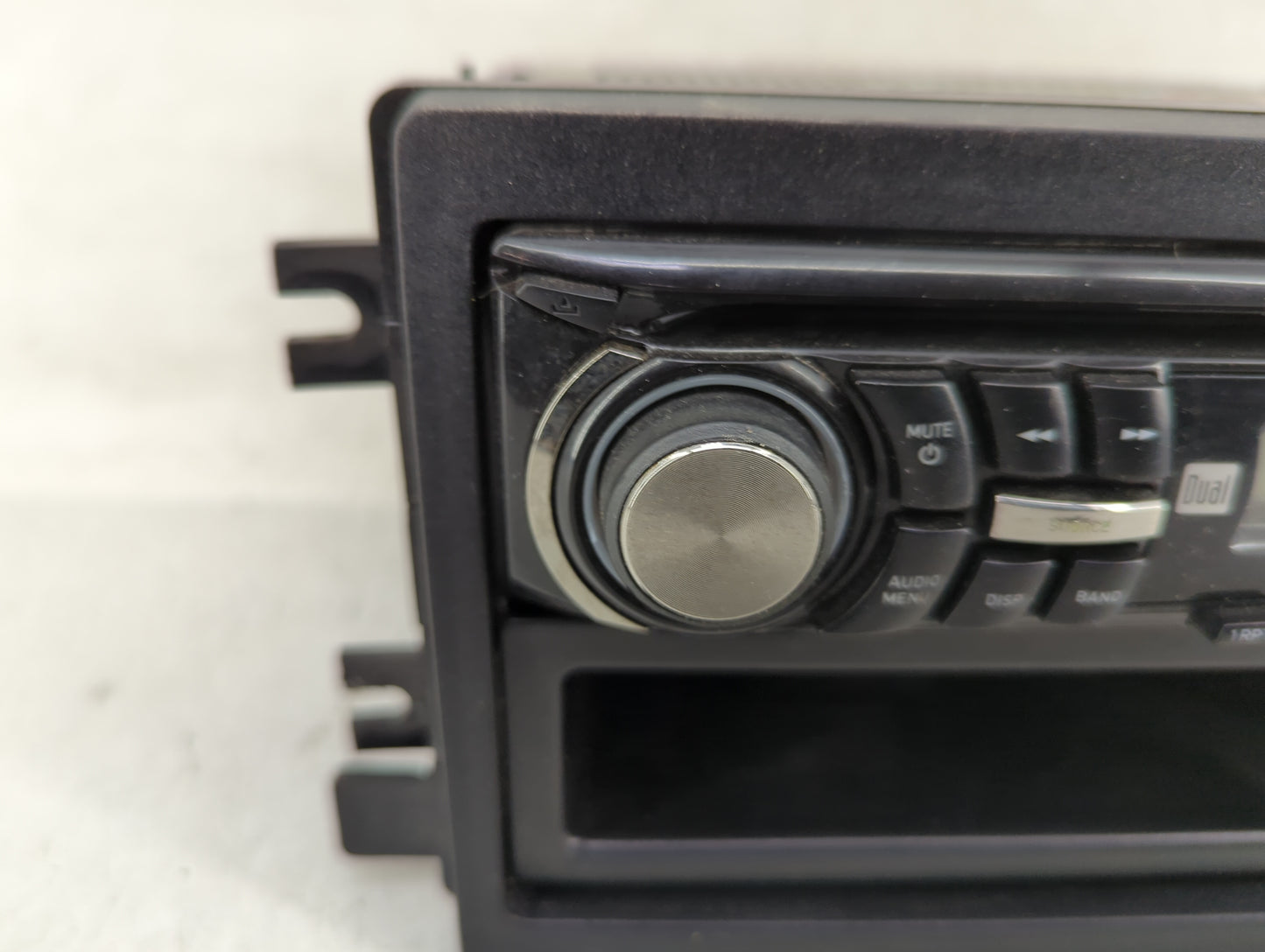 2006 Ford Mustang Radio AM FM Cd Player Receiver Replacement Fits OEM Used Auto Parts - Oemusedautoparts1.com