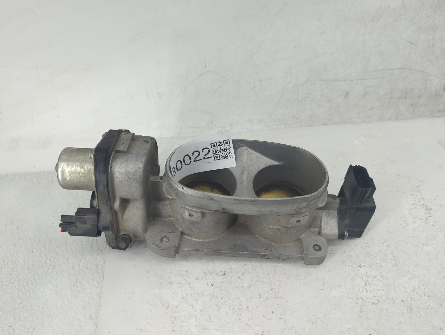 2005-2010 Ford Mustang Throttle Body P/N:AG1E-9E928-AA Fits Fits 2005 2006 2007 2008 2009 2010 OEM Used Auto Parts - Oemused