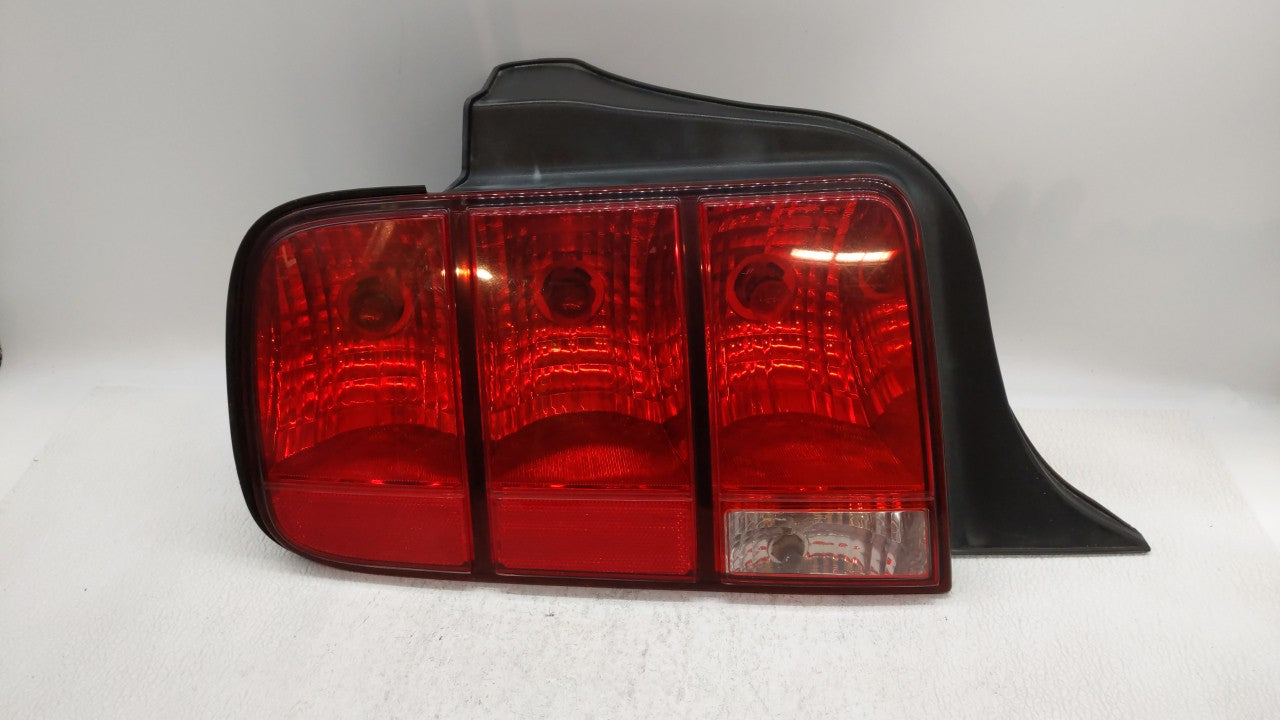2005-2009 Ford Mustang Tail Light Assembly Driver Left OEM Fits Fits 2005 2006 2007 2008 2009 OEM Used Auto Parts - Oemuseda