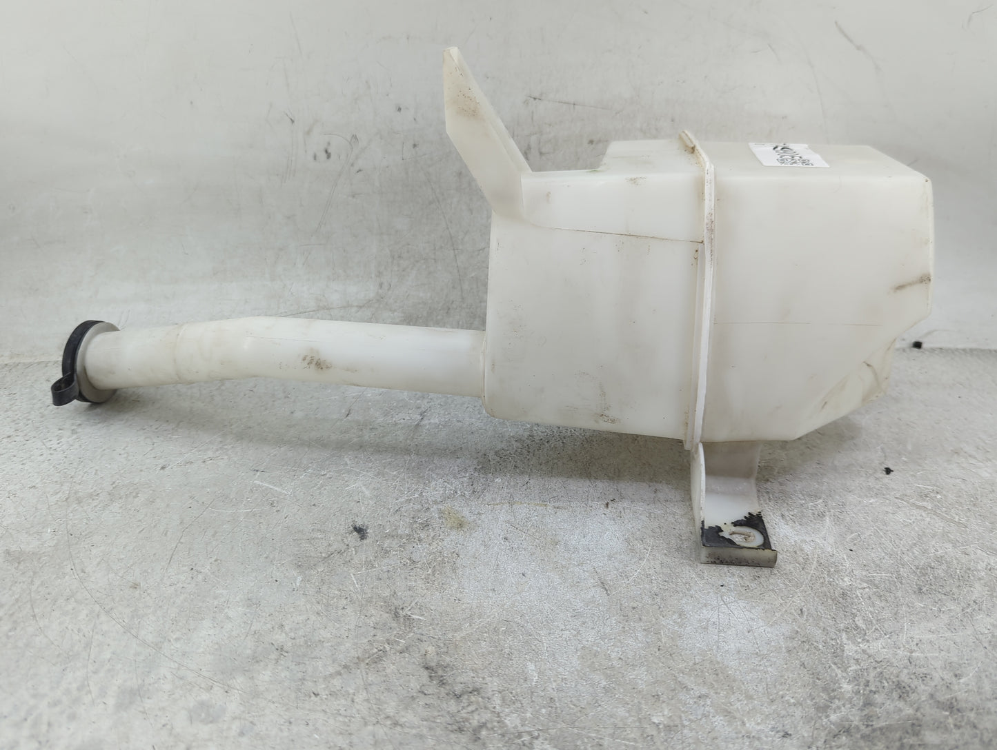 2005-2009 Ford Mustang Windshield Washer Fluid Reservoir Bottle Oem 1459905 - Oemusedautoparts1.com