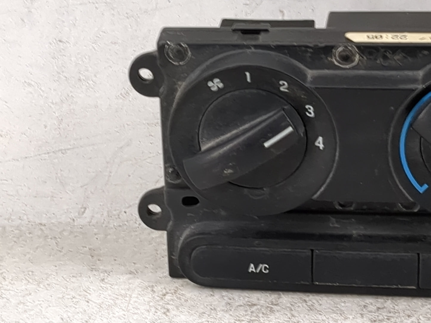 2005-2009 Ford Mustang Climate Control Module Temperature AC/Heater Replacement P/N:3F2H-19808-AH Fits OEM Used Auto Parts -