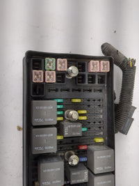 2005-2006 Ford Mustang Fusebox Fuse Box Panel Relay Module P/N:3F2T-14B192-CA 3F2T-14B192-AA, P6STD Fits Fits 2005 2006 OEM 