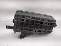 2005-2006 Ford Mustang Fusebox Fuse Box Panel Relay Module P/N:3F2T-14B192-CA 3F2T-14B192-AA, P6STD Fits Fits 2005 2006 OEM 