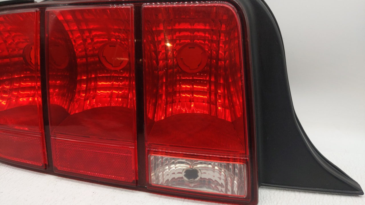 2005-2009 Ford Mustang Tail Light Assembly Driver Left OEM Fits Fits 2005 2006 2007 2008 2009 OEM Used Auto Parts - Oemuseda
