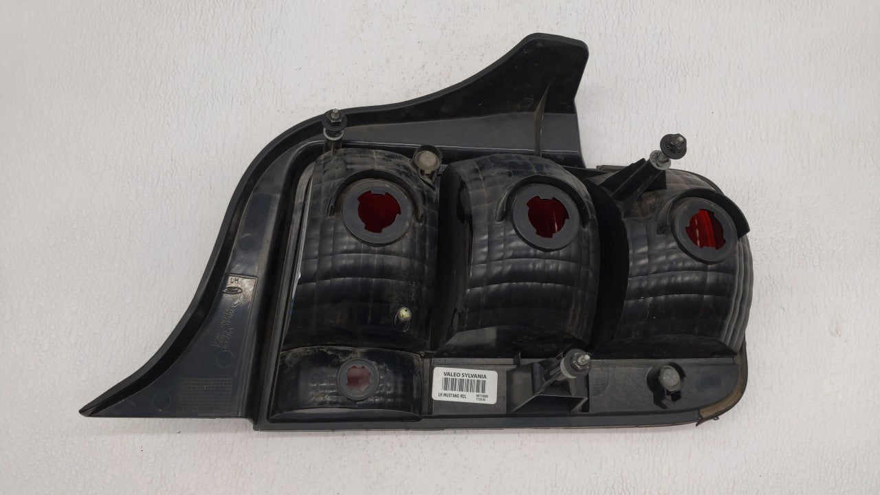 2005-2009 Ford Mustang Tail Light Assembly Driver Left OEM Fits Fits 2005 2006 2007 2008 2009 OEM Used Auto Parts - Oemuseda