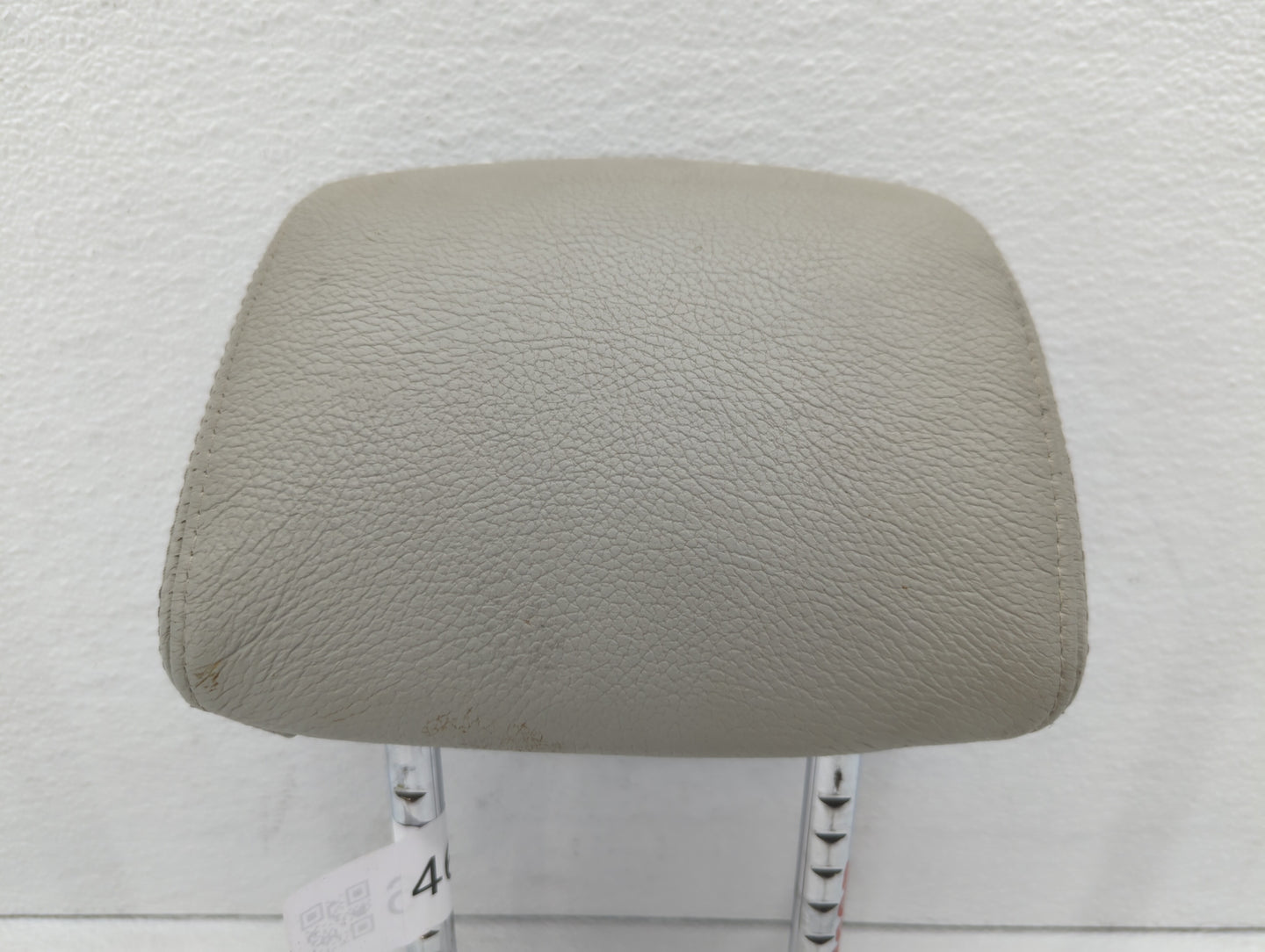 2005-2009 Ford Mustang Headrest Head Rest Front Driver Passenger Seat - Oemusedautoparts1.com