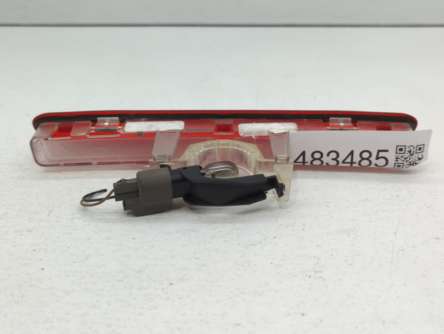 2006 Ford Mustang Third Brake Light Tail Light P/N:4R33-13A613-A Fits OEM Used Auto Parts - Oemusedautoparts1.com