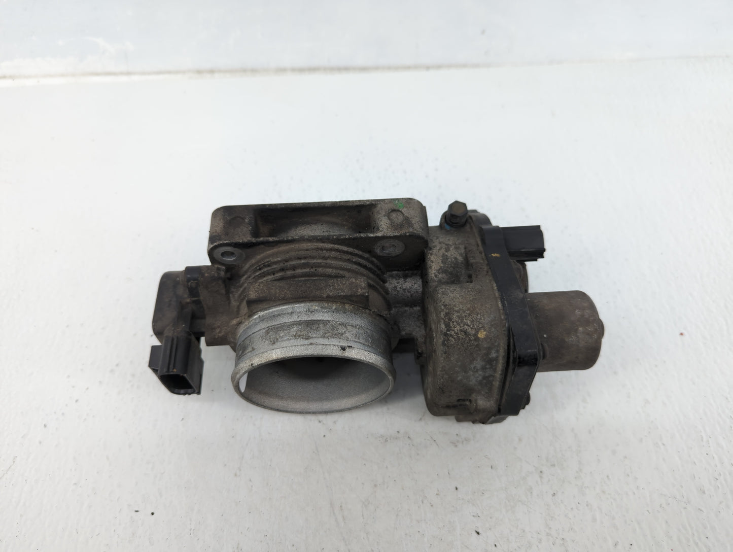 2006-2010 Ford Mustang Throttle Body P/N:101505 2 052880066312 Fits OEM Used Auto Parts - Oemusedautoparts1.com