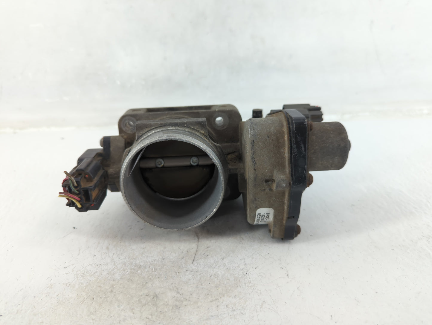 2006-2010 Ford Mustang Throttle Body P/N:112205 3 053260311013 Fits OEM Used Auto Parts - Oemusedautoparts1.com