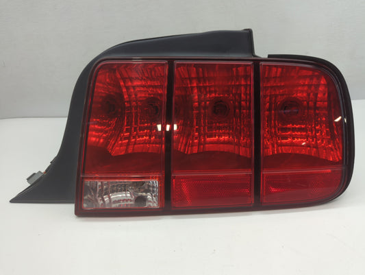 2005-2009 Ford Mustang Tail Light Assembly Passenger Right OEM P/N:6R33-13B504-AH Fits Fits 2005 2006 2007 2008 2009 OEM Use