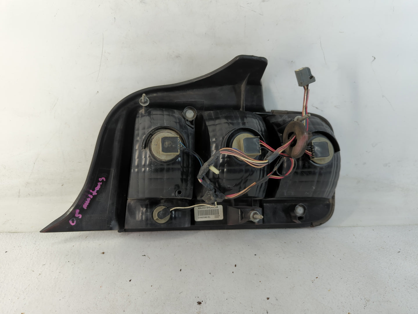 2005-2009 Ford Mustang Tail Light Assembly Driver Left OEM Fits Fits 2005 2006 2007 2008 2009 OEM Used Auto Parts - Oemuseda
