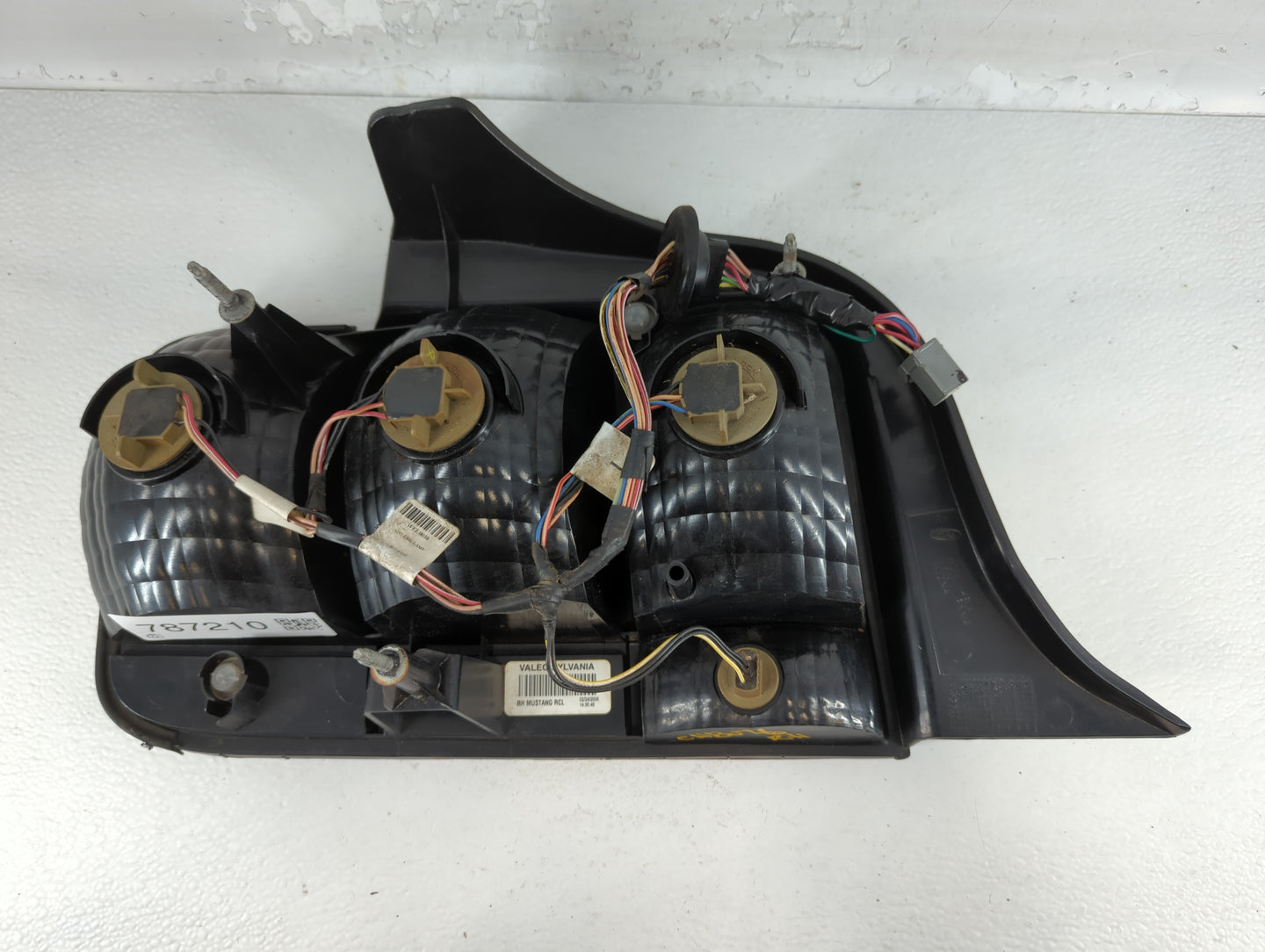 2005-2009 Ford Mustang Tail Light Assembly Passenger Right OEM Fits Fits 2005 2006 2007 2008 2009 OEM Used Auto Parts - Oemu
