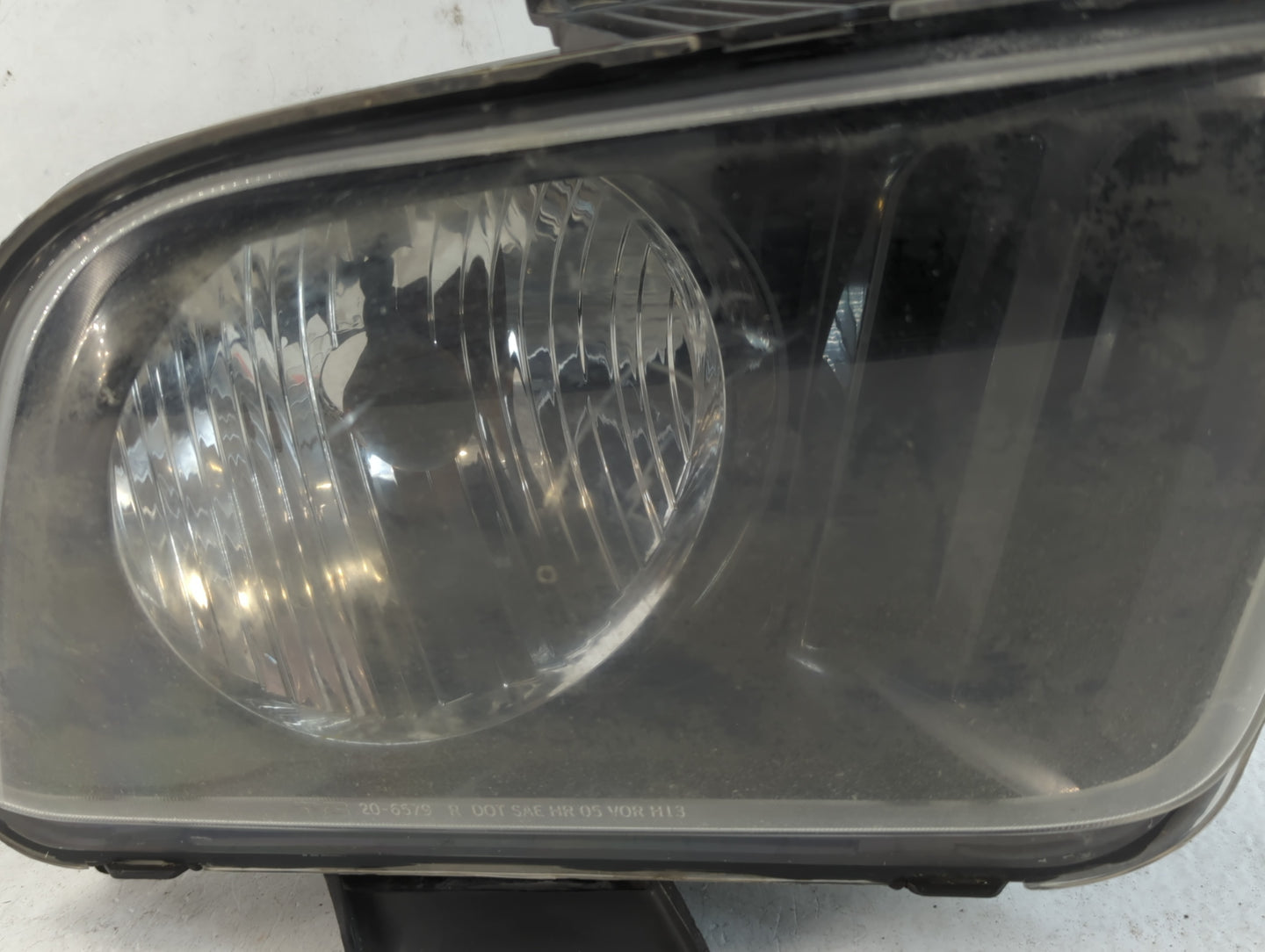 2005-2006 Ford Mustang Passenger Right Oem Head Light Headlight Lamp - Oemusedautoparts1.com