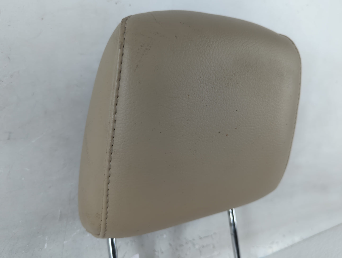 2005-2009 Ford Mustang Headrest Head Rest Front Driver Passenger Seat Fits Fits 2005 2006 2007 2008 2009 OEM Used Auto Parts
