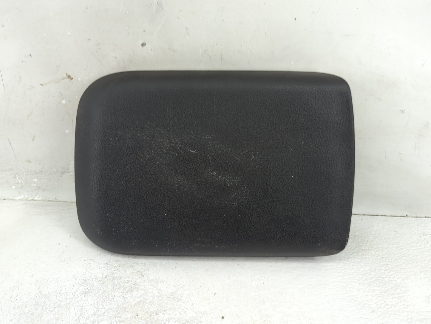 2005-2006 Ford Mustang Center Console Armrest Cover Lid Fits Fits 2005 2006 OEM Used Auto Parts - Oemusedautoparts1.com