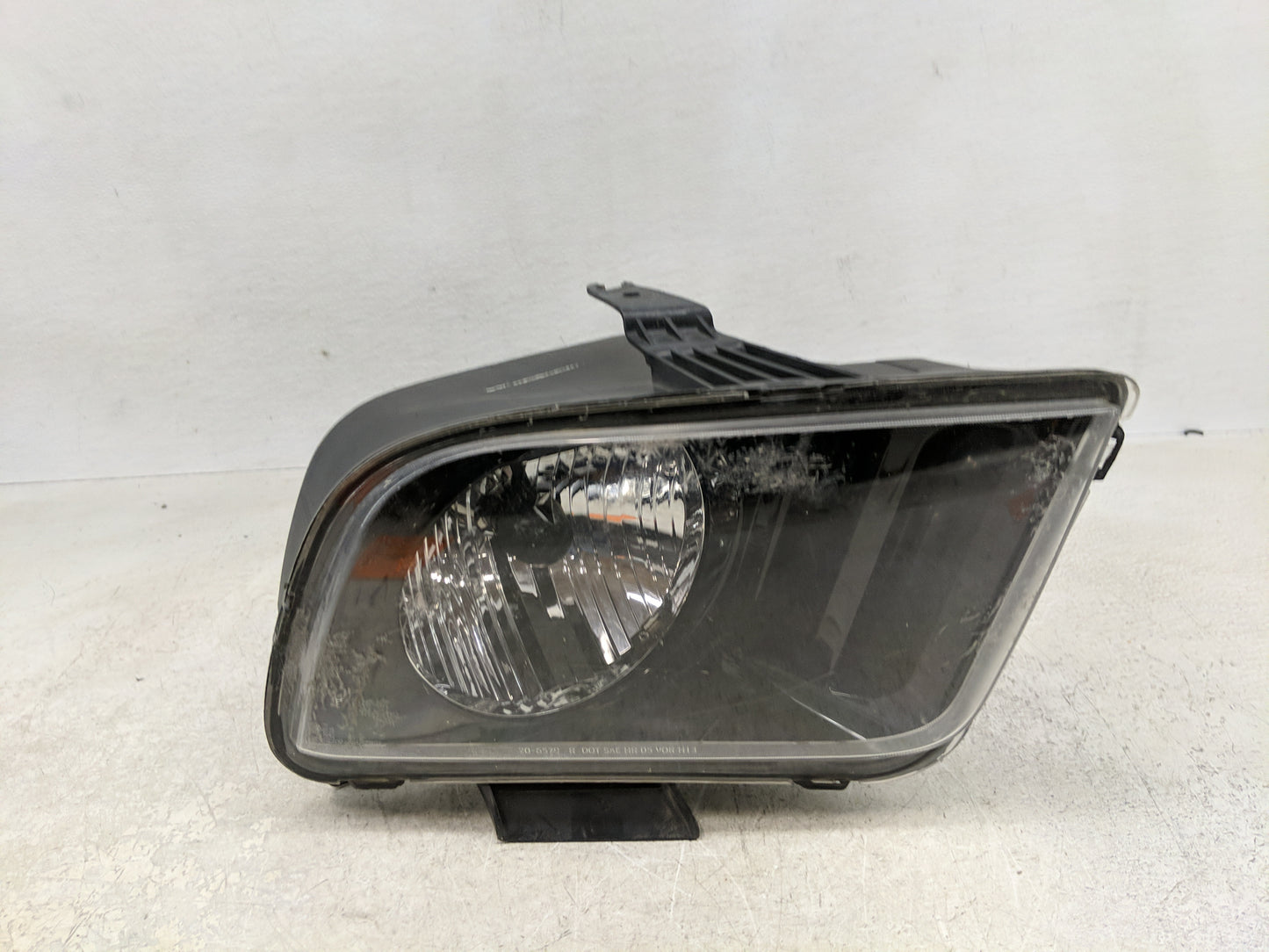 2005-2006 Ford Mustang Passenger Right Oem Head Light Headlight Lamp - Oemusedautoparts1.com