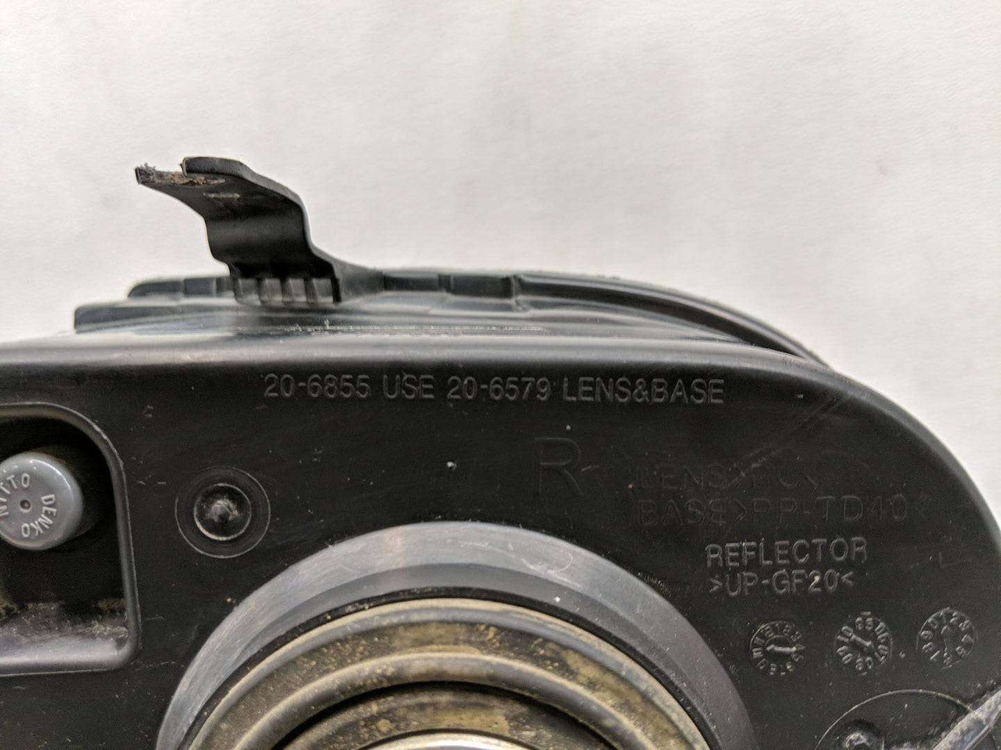 2005-2006 Ford Mustang Passenger Right Oem Head Light Headlight Lamp - Oemusedautoparts1.com