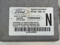 2005-2006 Ford Mustang Radio AM FM Cd Player Receiver Replacement P/N:6R33-14B321-AB Fits Fits 2005 2006 OEM Used Auto Parts