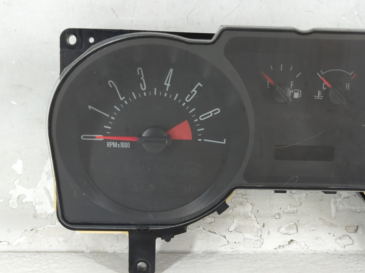 2006 Ford Mustang Instrument Cluster Speedometer Gauges Fits OEM Used Auto Parts - Oemusedautoparts1.com