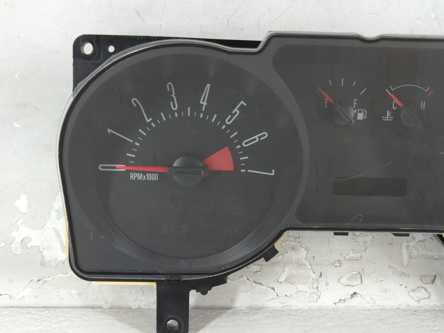 2006 Ford Mustang Instrument Cluster Speedometer Gauges Fits OEM Used Auto Parts - Oemusedautoparts1.com