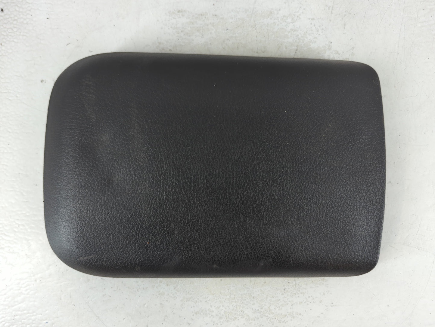 2005-2006 Ford Mustang Center Console Armrest Cover Lid Fits Fits 2005 2006 OEM Used Auto Parts - Oemusedautoparts1.com