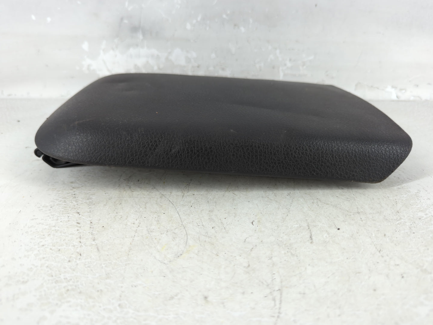 2005-2006 Ford Mustang Center Console Armrest Cover Lid Fits Fits 2005 2006 OEM Used Auto Parts - Oemusedautoparts1.com