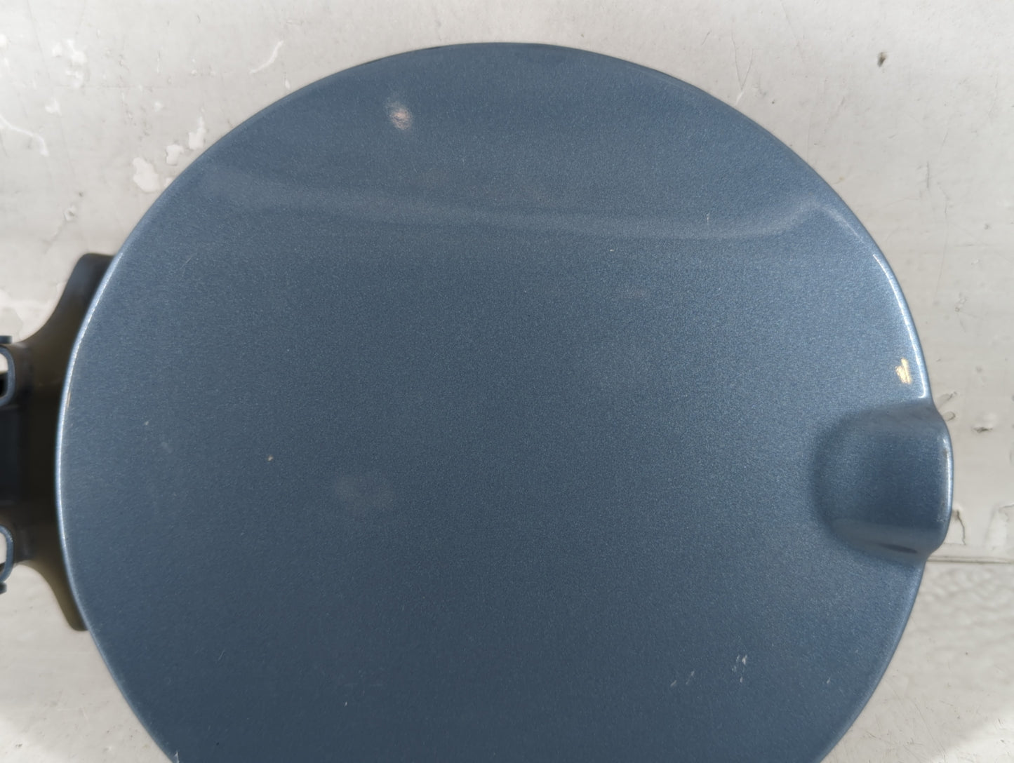 2006 Ford Mustang Fuel Tank Door Lid Gas Tank Blue - Oemusedautoparts1.com