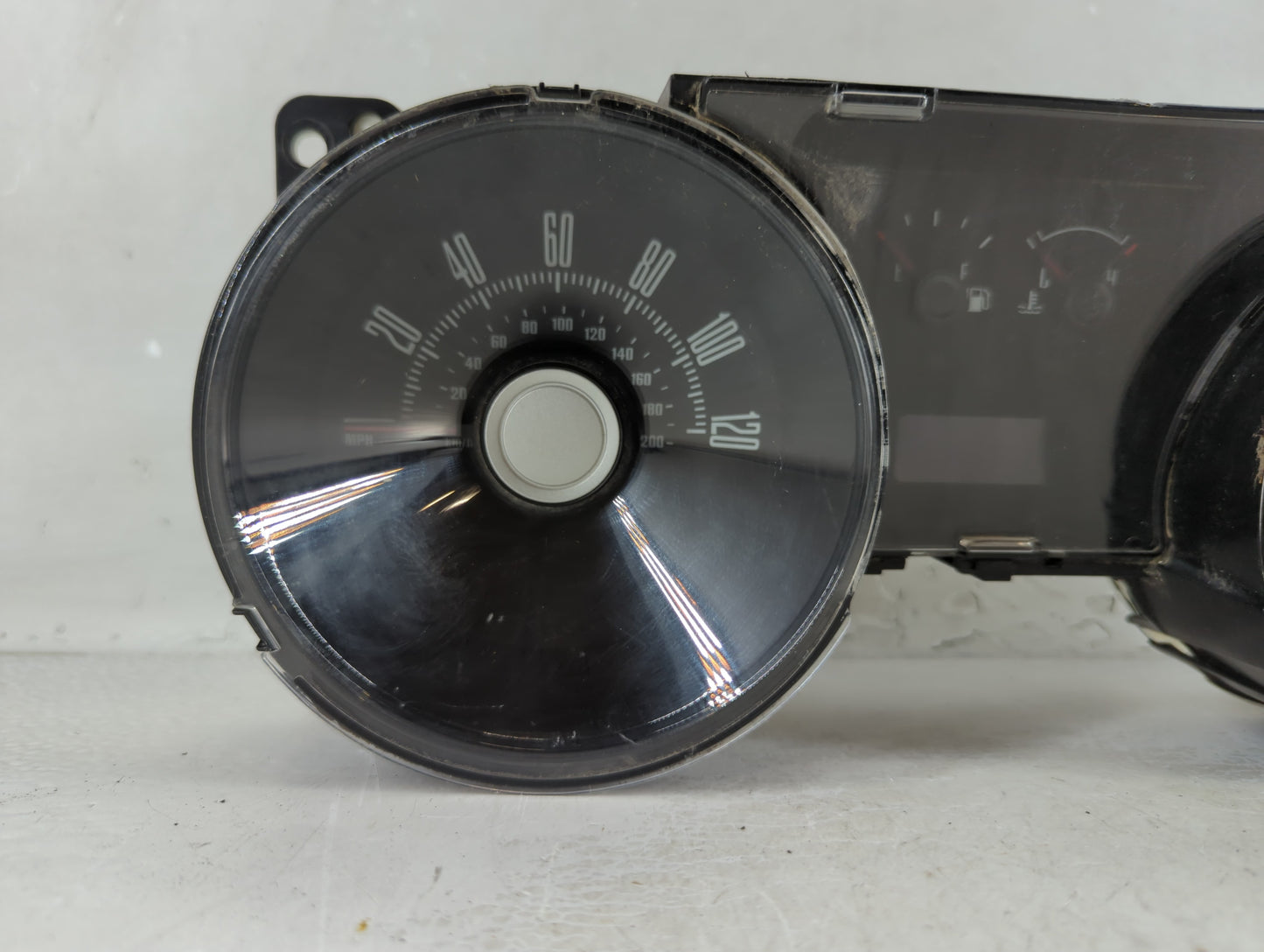2006 Ford Mustang Instrument Cluster Speedometer Gauges Fits OEM Used Auto Parts - Oemusedautoparts1.com