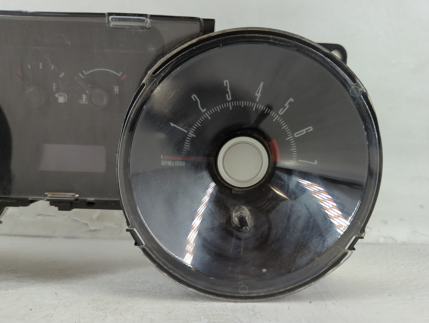 2006 Ford Mustang Instrument Cluster Speedometer Gauges Fits OEM Used Auto Parts - Oemusedautoparts1.com