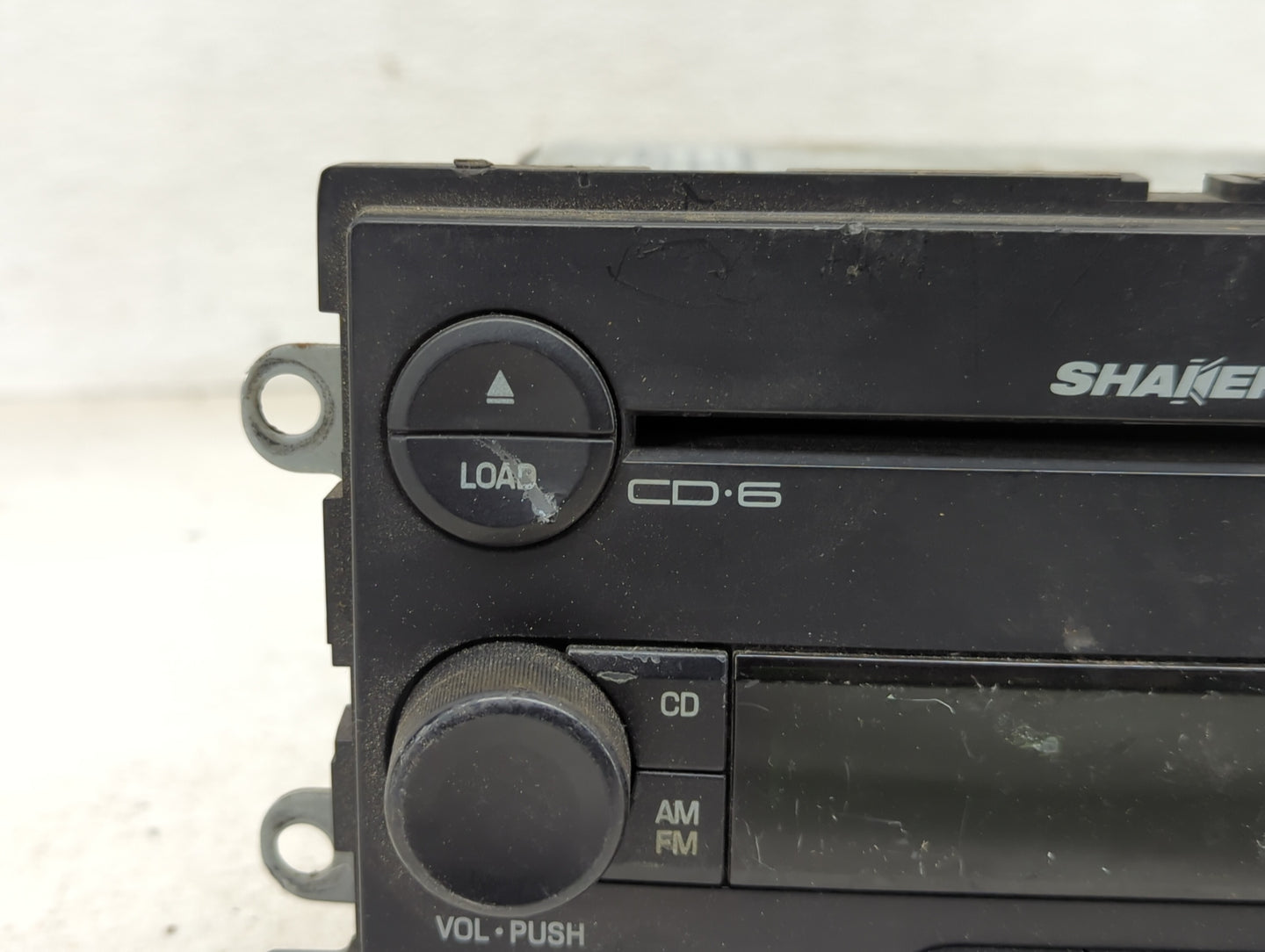 2006 Ford Mustang Radio AM FM Cd Player Receiver Replacement P/N:6R3T-18C815-HE Fits OEM Used Auto Parts - Oemusedautoparts1