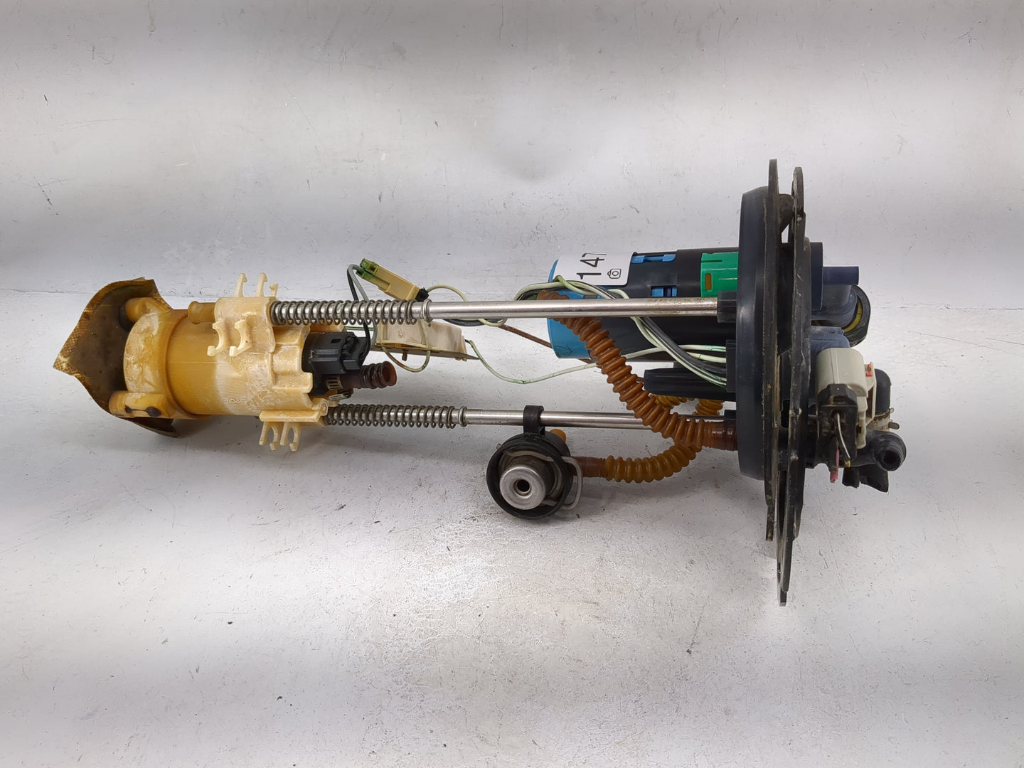 2004-2006 Ford Ranger Electrical Gas Fuel Pump Assembly 1479742 - Oemusedautoparts1.com