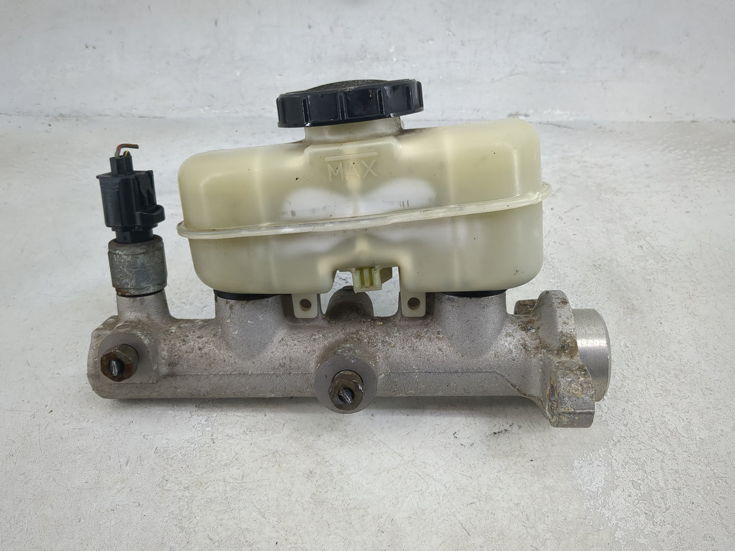 2004-2006 Ford Ranger Brake Master Cylinder - Oemusedautoparts1.com