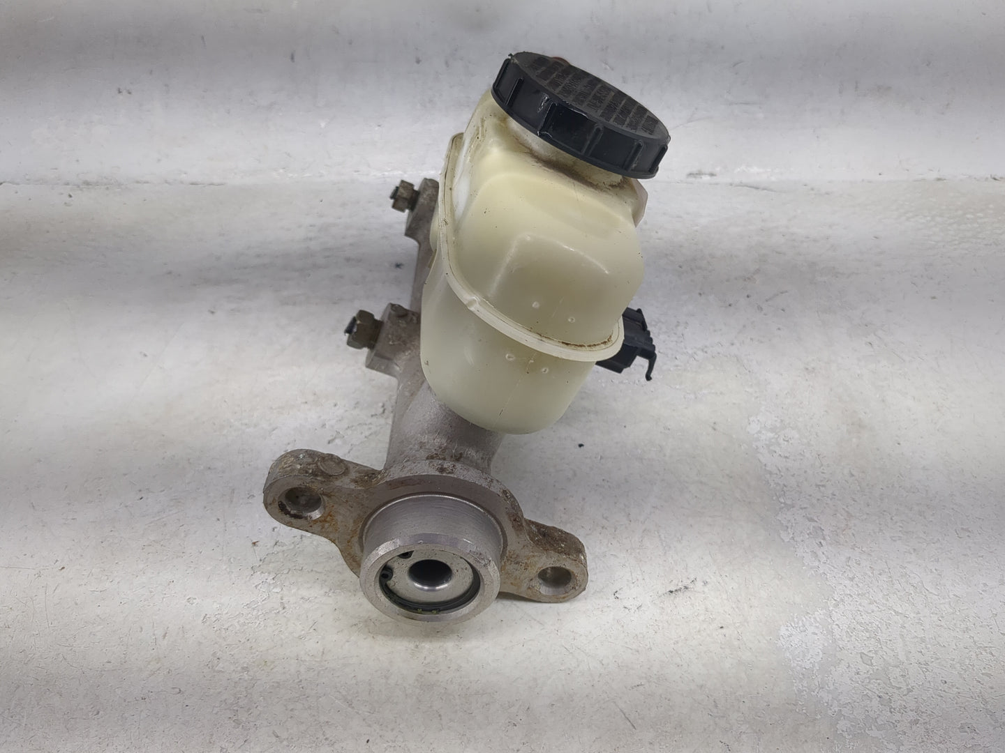 2004-2006 Ford Ranger Brake Master Cylinder - Oemusedautoparts1.com
