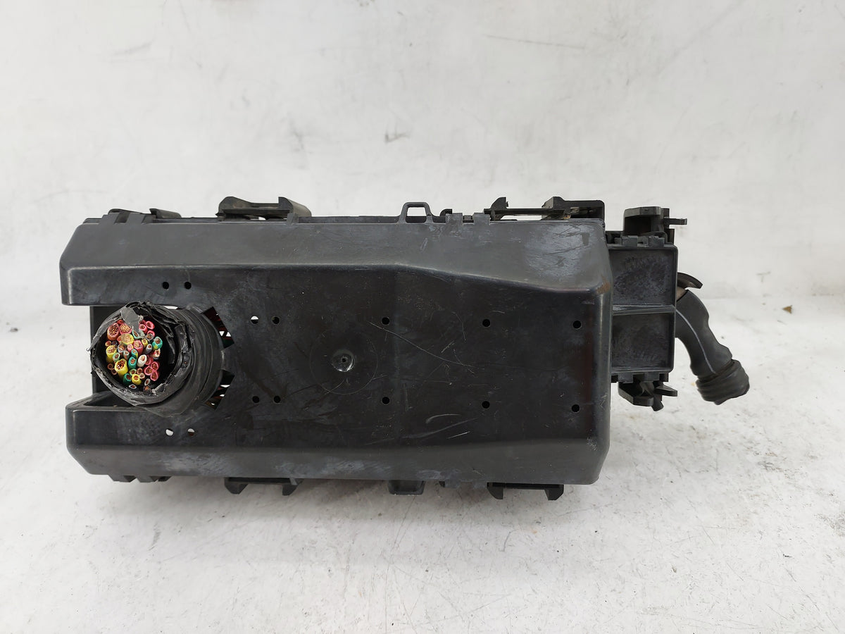 2004-2006 Ford Ranger Fusebox Fuse Box Panel Relay Module P/N:4F1T-14B192-BA 4F1T-14B192-AA Fits Fits 2004 2005 2006 OEM Use