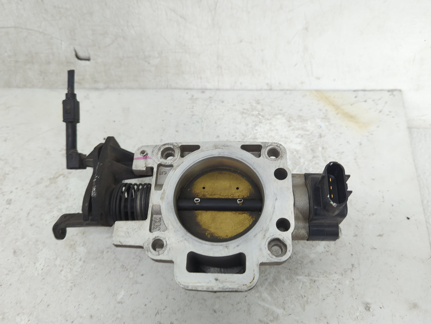 2000-2007 Ford Taurus Throttle Body Fits Fits 2000 2001 2002 2003 2004 2005 2006 2007 OEM Used Auto Parts - Oemusedautoparts